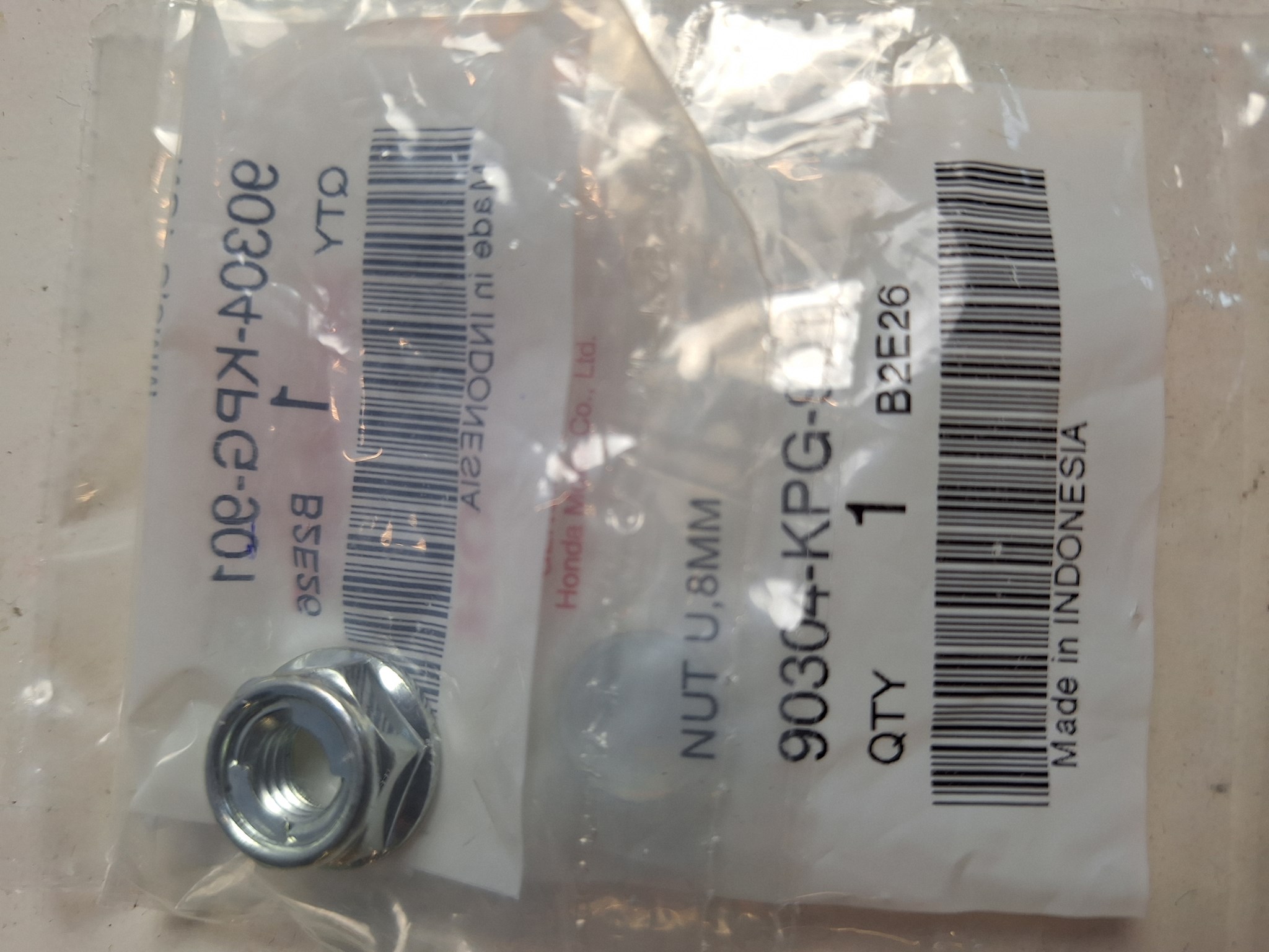 Picture of NUT,U,8MM  90304-KPG-901  